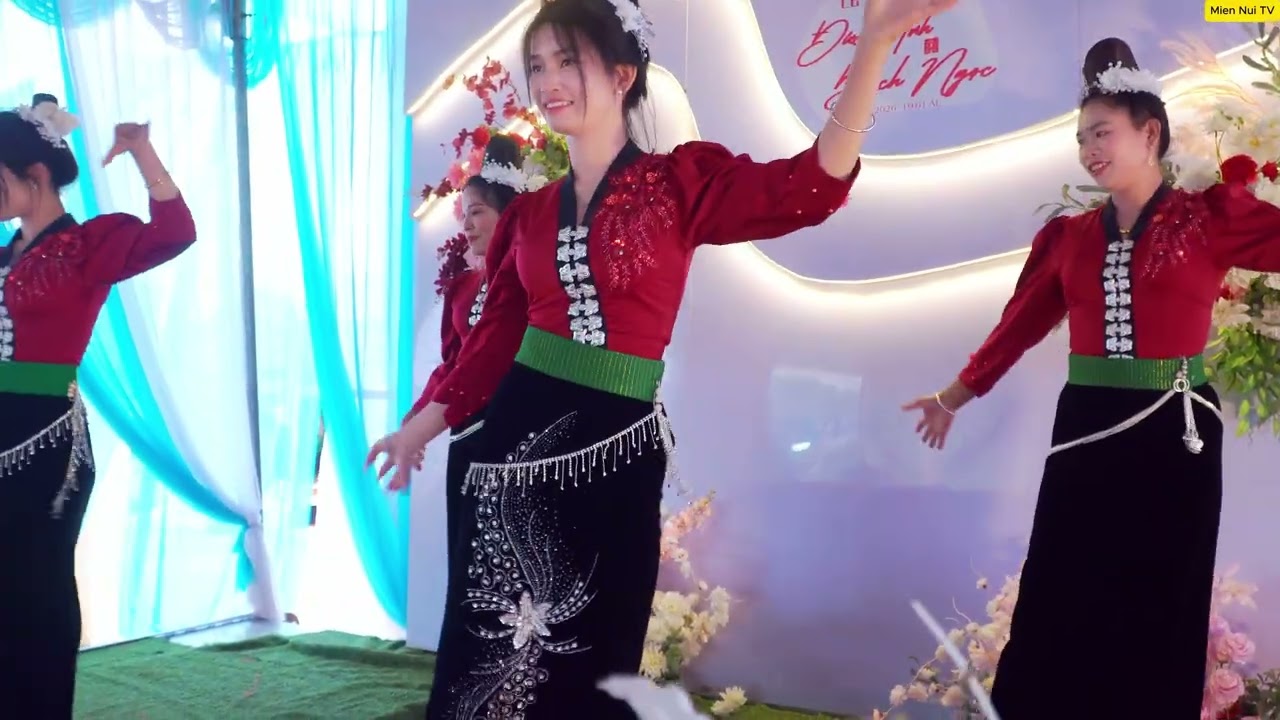 Cô gái sầm nưa - ĐVN nhà gáiLTH Đức Anh - Bích Ngọc, bản Nong Tầu - Phiêng Cằm