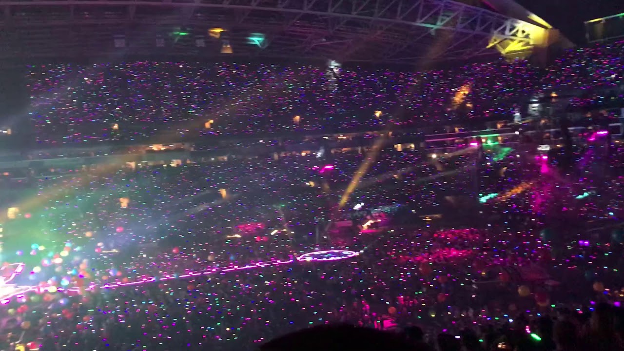 Coldplay ~ Adventure of a Lifetime ~ 9/23/17 ~ Key Arena/Seattle camera iphone 8 plus apk