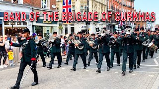 WINDSOR CASTLE GUARD WITH BAND OF THE BRIGADE OF GURKHAS | CHANGING OF THE GUARD | WINDSOR CASTLE🏰