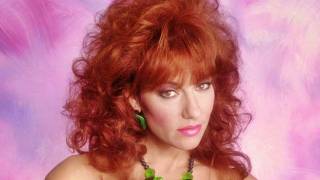 Her Bikini Photos Are A Feast For Your Eyeballs Katey Sagal
