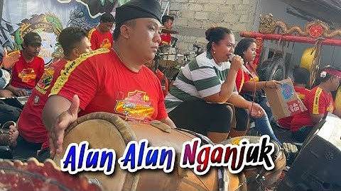 ALUN ALUN NGANJUK - Lagu Jaranan Cover ROGO SAMBOYO PUTRO | voc. Maretta & Dista