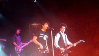 HQ Jonas Brothers - Superstition 1/18/09 Joe Louis Arena Detroit, MI