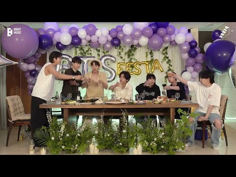 БТС вспоминают разные моменты 😂 - YouTube