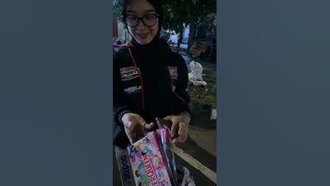 Liat ending nya gak sengaja ketemu kamu malah senyum senyum