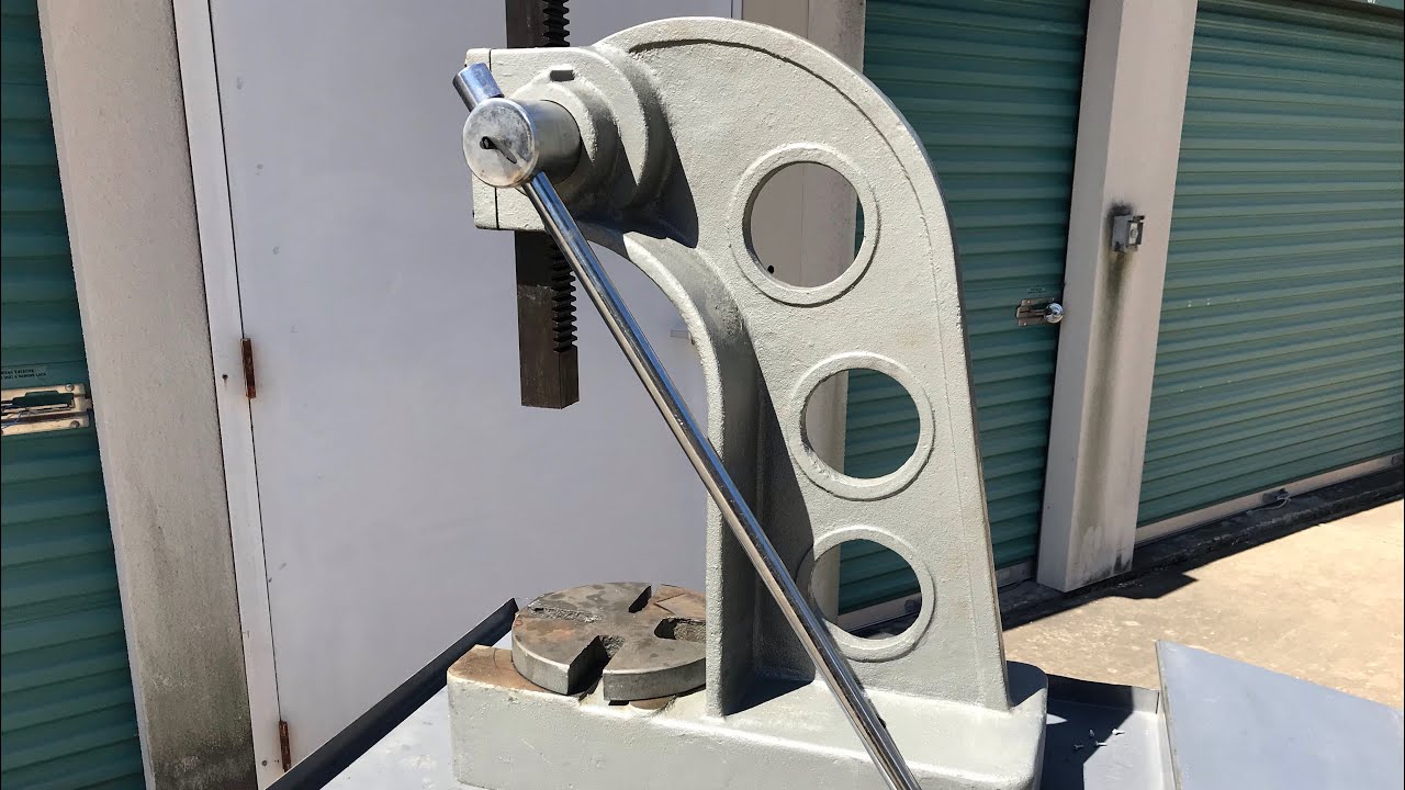 Extreme Dumpster Diving "To The Max!"