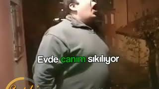 Evde Canım Sıkılıyor Di̇yen Adam
