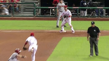 ARI@PHI: Utley starts double play in the 10th