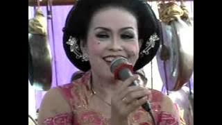 Cokek Karawitan Asih Prono - Wong Lali Ra Kelingan - Ny. Lamiatun