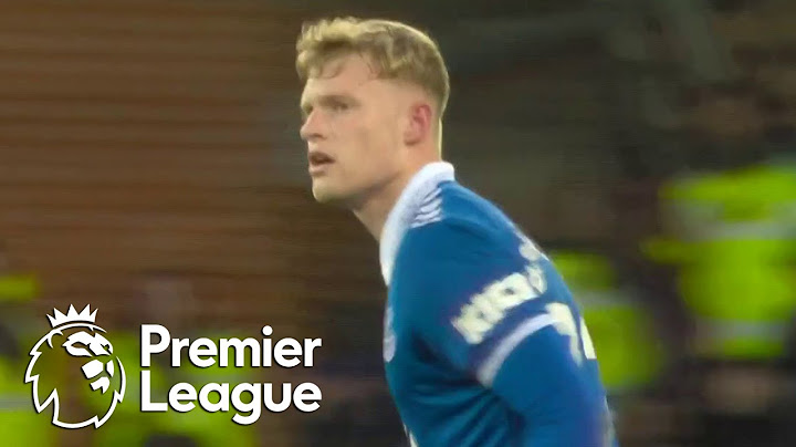 Jarrad Branthwaite puts Everton 1-0 in front of Liverpool | Premier League | NBC Sports