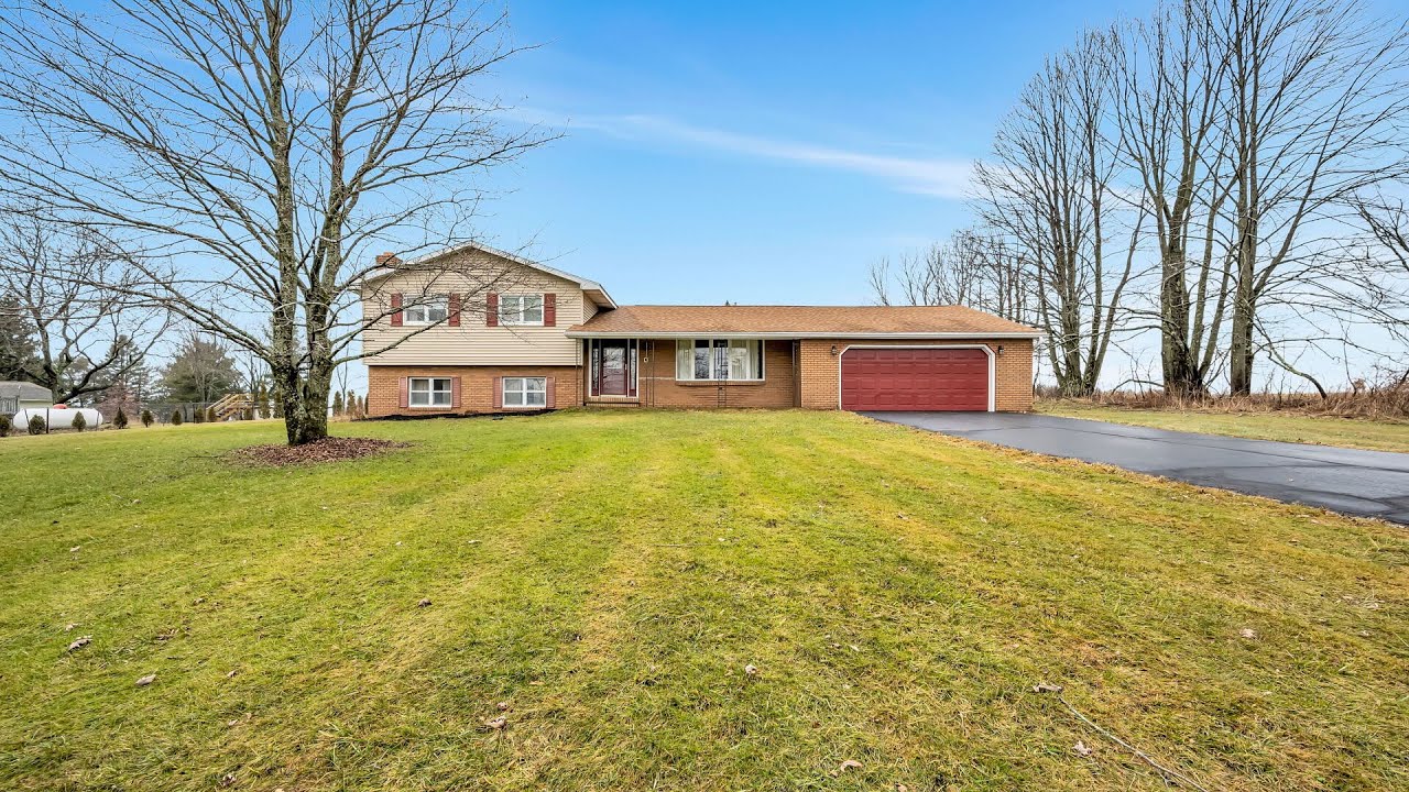 House For Sale - 117 Sandy Banks Road, GreenField Twp, PA 18407