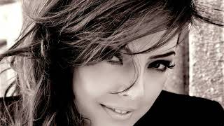 ابرو جونديش - أنا ممن يدركون أن الحب سرمدي (أغنية تركية مترجمة) Ebru Gündeş - Ben Aşkı Ölümsüz