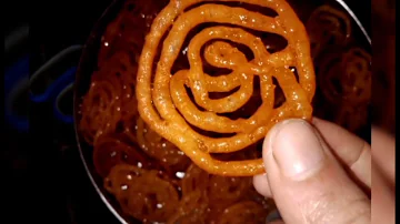 Mouth watering jalebi at home