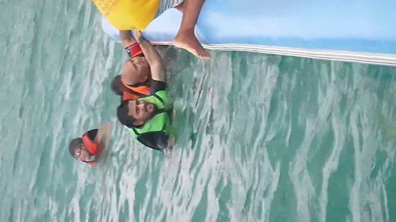 BANANA BOAT FAIL BORACAY 2014 - YouTube
