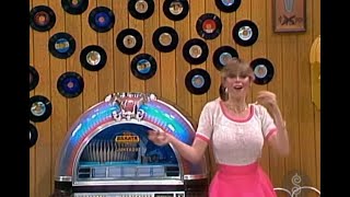 Dian Parkinson Braless? Bouncing Bobbling In A 1950S Themed Showcase 1983