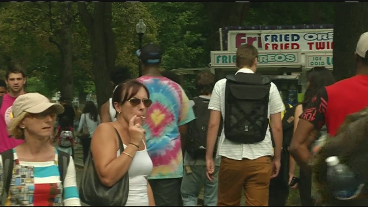 Marijuana advocates gather in Boston for "freedom rally"