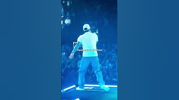 Thumbnail of Ati242 "İtaly Forma” şarkısının canlı performans videosu yayınlandı.