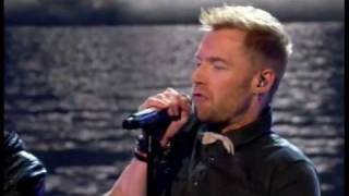 Boyzone & Westlife - No Matter What (Live).flv chords