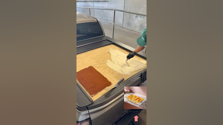 hidden Rectangular Tray cake (🎥 @Foodp•rn @Roger Roger Deli. @StreetArtGlobe )