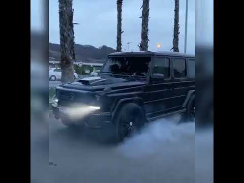 MERCEDES G63 vs