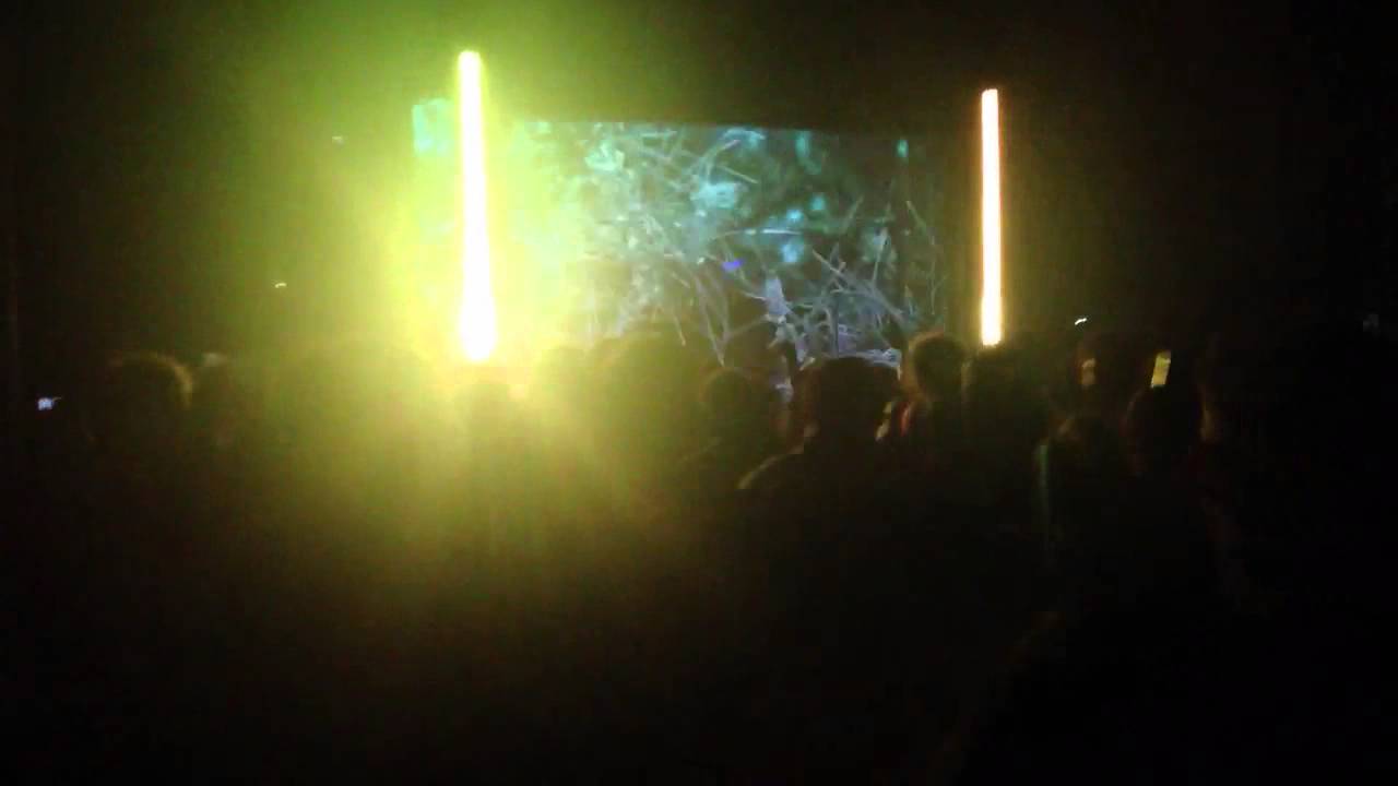 Flying lotus stonecutters