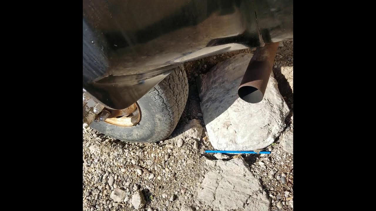 Jose trying to start the 1978 chevy duely truck - YouTube
