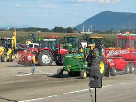 John Deere 4850 BUCK GREEN!!!pulling St-Damase 201...