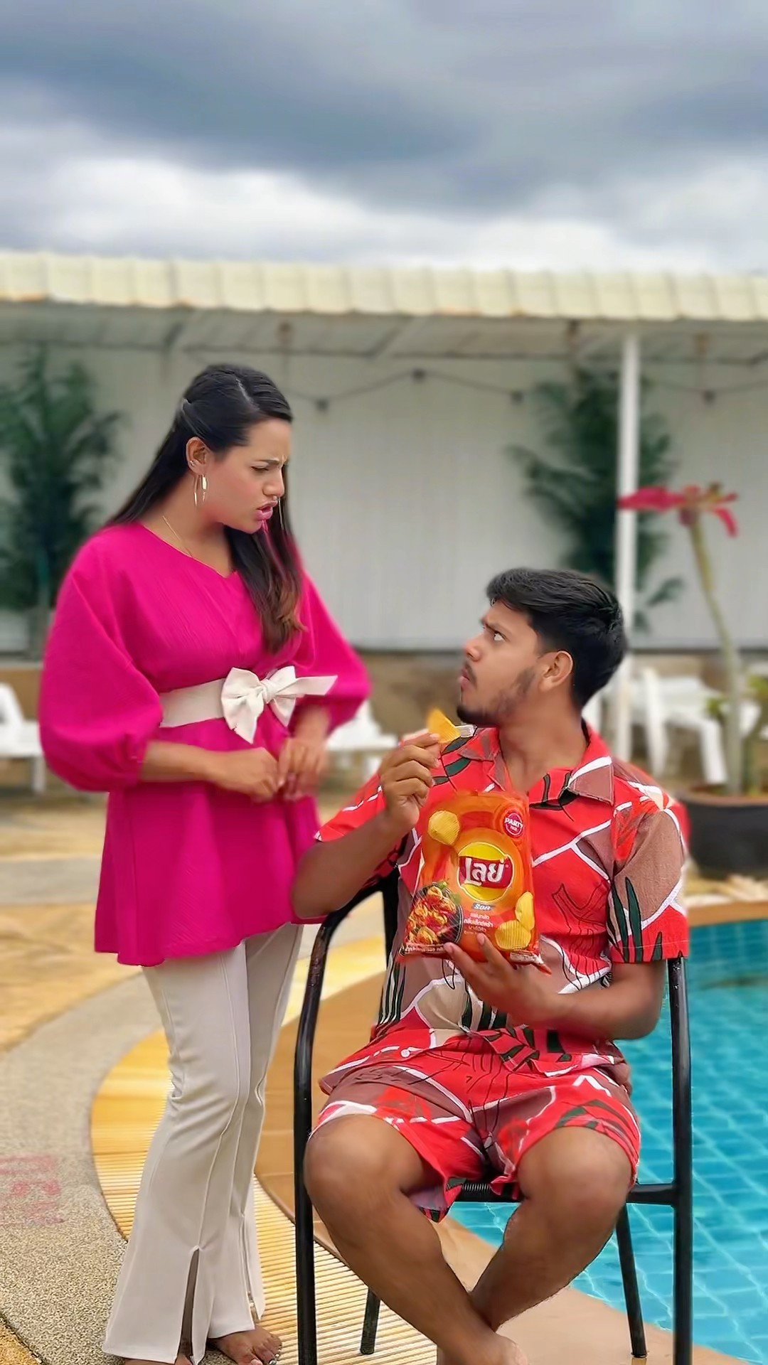 বাঙালি ভাই যখন একা একা চিপস খায় ? | Brother Vs Sister ? | Realme C75 #shorts