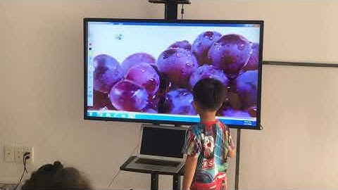 Học tiếng anh với màn hình tivi tương tác