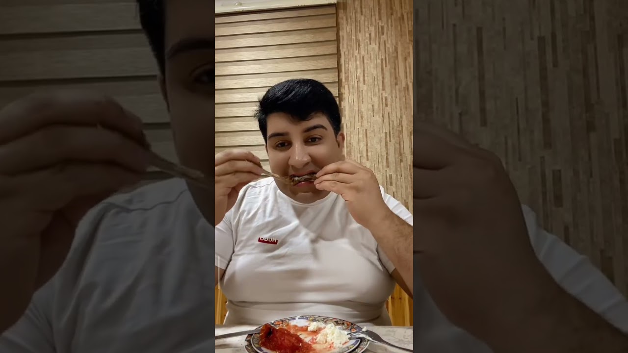 BABOŞ, MƏFTUN VE ELDƏNİZ KAFEDƏ 