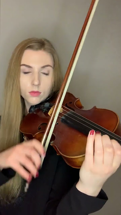 Gloria Gaynor - I Will Survive Violin Solo | Pippa Griffin