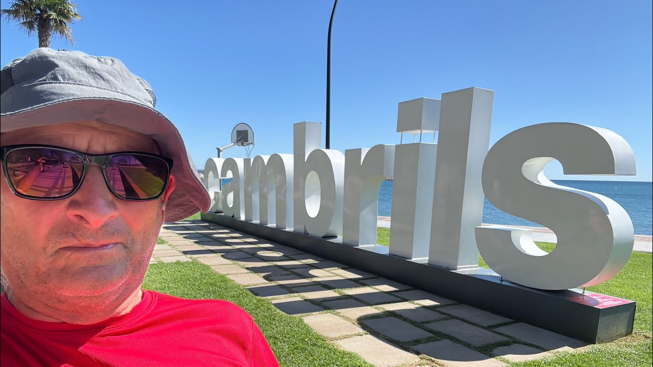 Walking South from Cambrils 