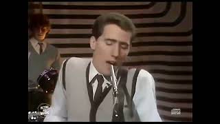 O.M.D. - Top Of The Pops TOTP (BBC - 1980) [HQ Audio] - Enola gay