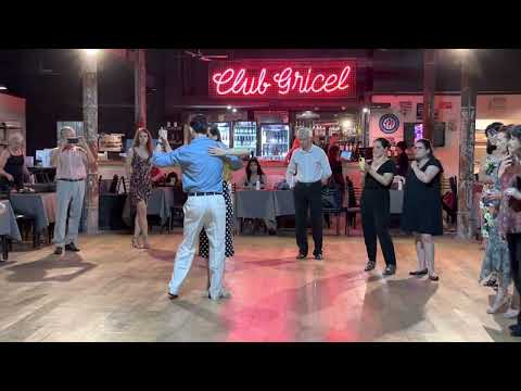 Tango lessons by Demian Garcia & Gisela Natoli, Buenos Aires. December 23, 2022🇦🇷
