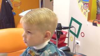 Модная 2017 детская стрижка для мальчиков. Trendy boys haircut in Moscow 2017 Модная 2017 детская стрижка для мальчиков. Trendy boys haircut in Moscow 2017
