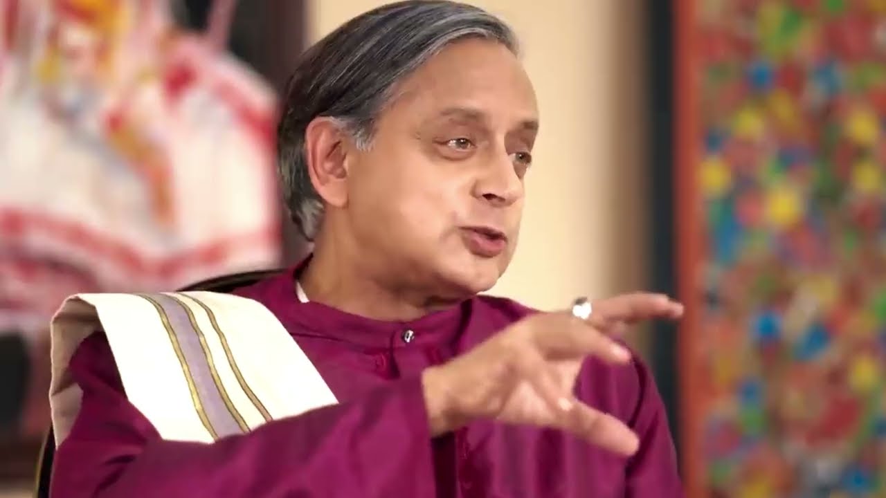 Шаши Тарур о модели Кудумбашри в Керале и расширении прав и возможностей женщин на низовом уровне...