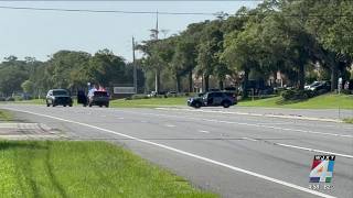Teen injured in standoff outside movie theater on Philips Highway Camera Feed