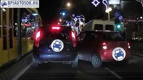 Csak a szokásos decemberi őrület, amiből most baj lett.