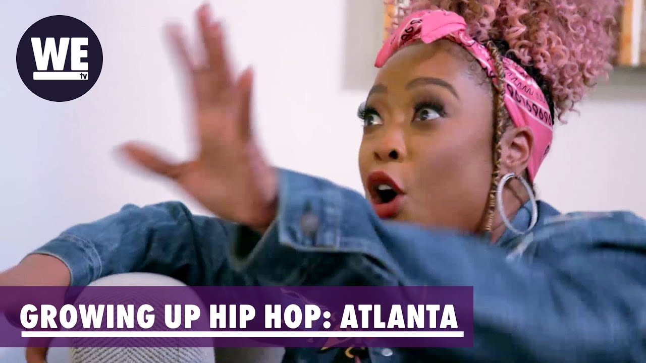 Da Brat & Sister LisaRaye Have Awkward, Heated Exchange During