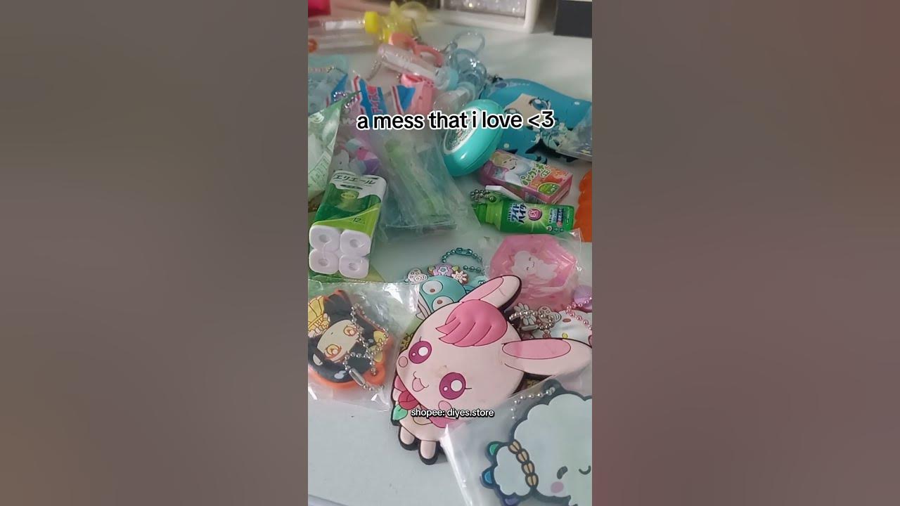 what kind of trinkets do you love?🤩 shop on shopee:diyes.store #gacha #trinkets #gashapon #keychain