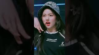 Download Lagu unnie line #weeekly #shorts MP3