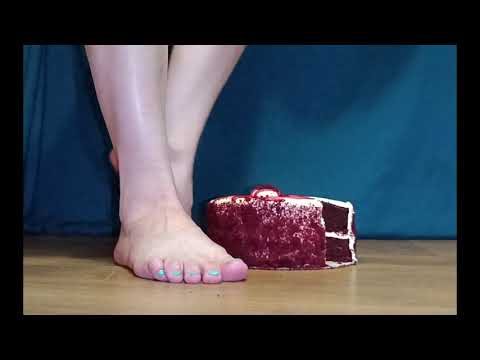 ASMR, Feet- Red Velvet Cake Smash