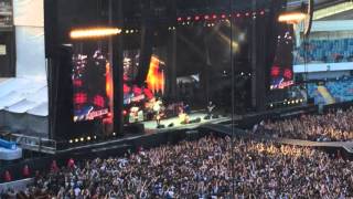 Dave Grohl carried back to stage with a broken leg @ Ullevi 2015-06-12