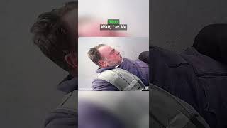 Biker helped disabled to lift him up to his wheelchair