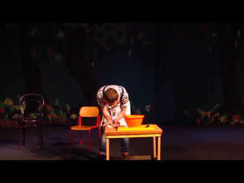 სპექტაკლი - წითელქუდააა???