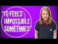 Capture de la vidéo Underoath's Aaron Gillespie Describes Anxiety