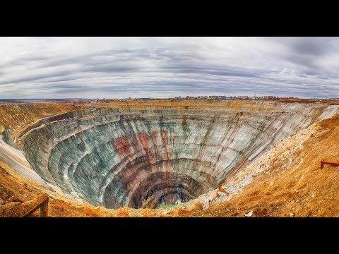 Vídeo: La pipa de diamant de Kimberlite és la pedrera de diamants més gran. Primer tub de kimberlita