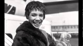 Watch Shirley Bassey Just One Of Those Things video