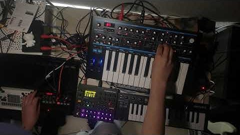 IDMarco - Synthwave DAWless Jam - W/ Elektron Digitakt Novation Bass Station II Korg Volca Fm