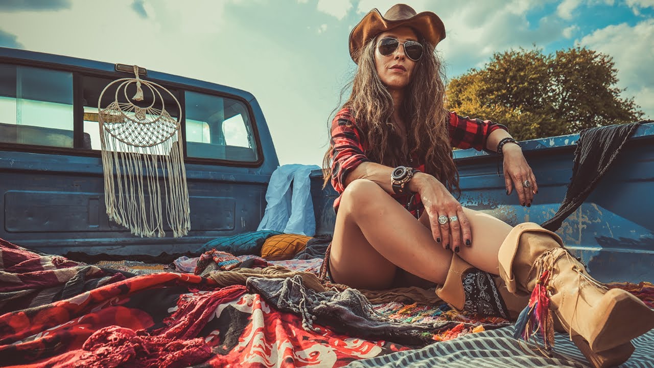 Review: Svetlana Bliznakova (SEVI) – “Friend”: A Summer Anthem for True Bonds.