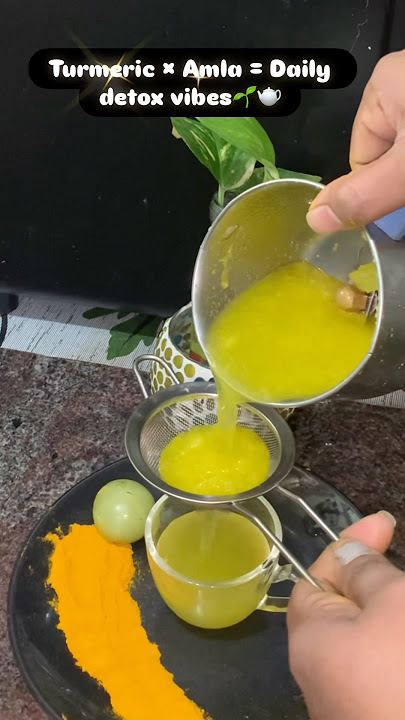 Turmeric warms, amla refreshes — together they power your day 💛 #yt #amlajuicebenefits #juice #yt